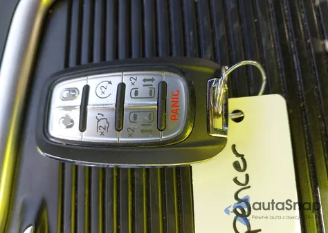 2020 Chrysler Pacifica Limited из США, поврежденный, VIN 2C4RC1GG2LR269618